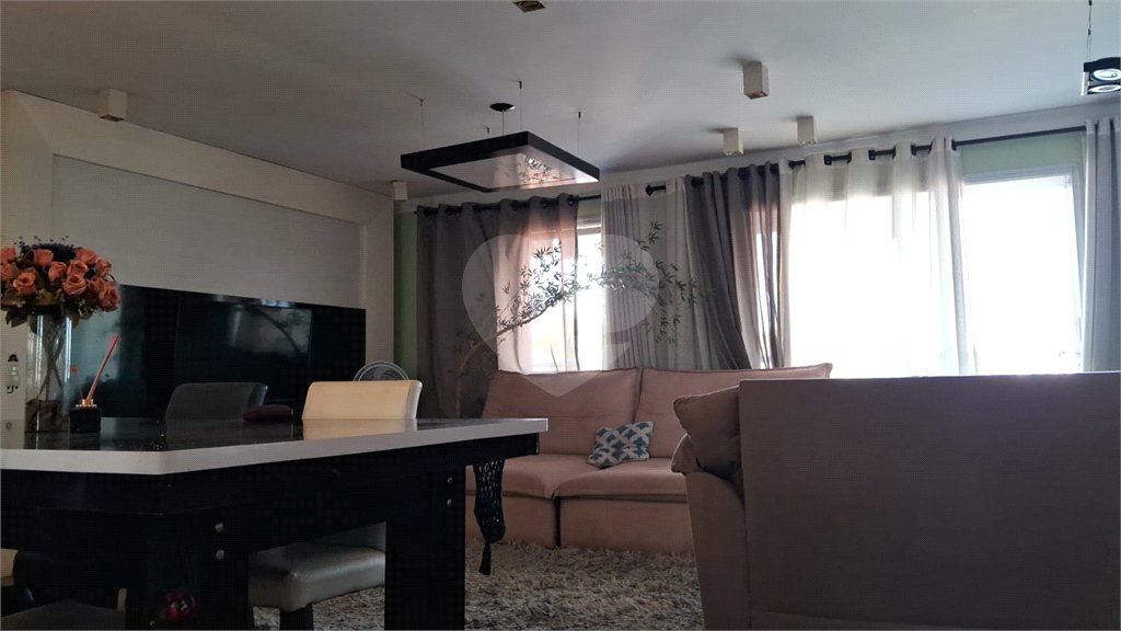 Apartamento à venda com 3 quartos, sendo 1 suíte,  em Vila Guilherme, São Paulo, SP