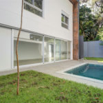 Casa à venda ou para alugar com 3 suítes no condomínio Jardim Flora, São Paulo - SP