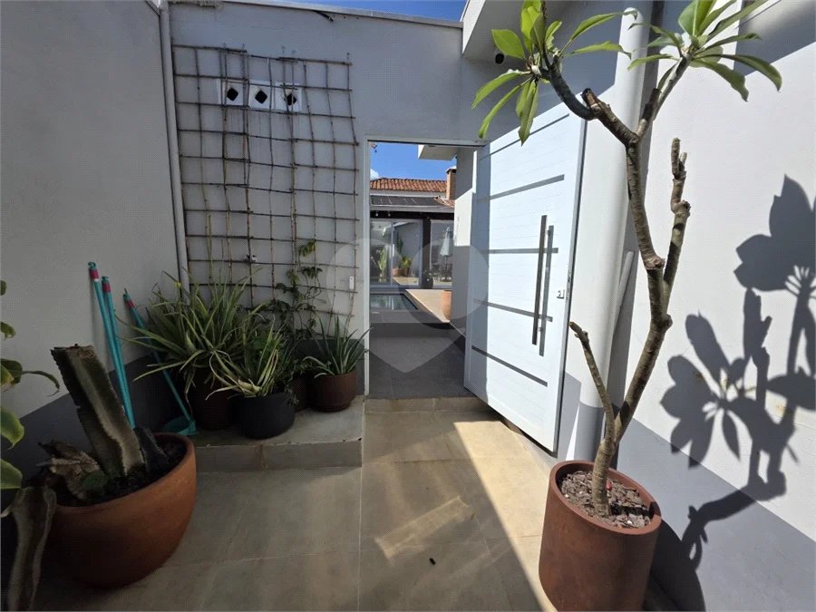 Casa térrea 3 dormitórios com piscina e área Gourmet à venda São Carlos