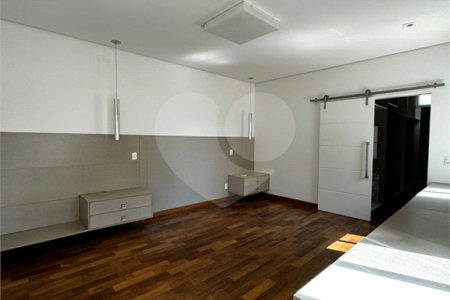 Casa à venda com 4 quartos, sendo 2 suítes,  no condomínio Montblanc, Sorocaba - SP