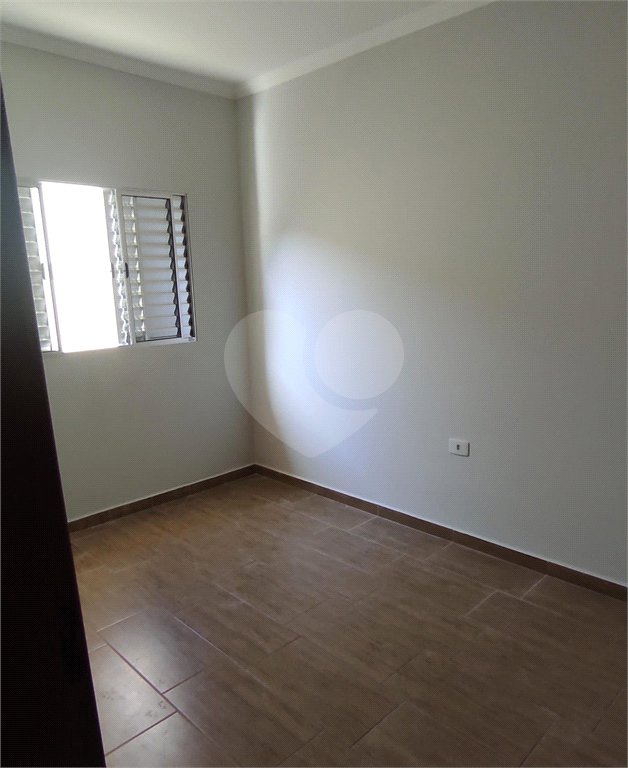 Casa à venda com 3 quartos, sendo 1 suíte,  em Jardim Santa Marta, Salto, SP