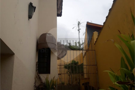 Sobrado à venda com 3 quartos, sendo 1 suíte, em Jardim Flórida, São Roque, SP