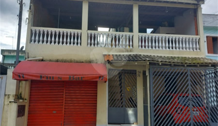 Sobrado à venda com 4 quartos no Brasilândia, São Paulo, SP