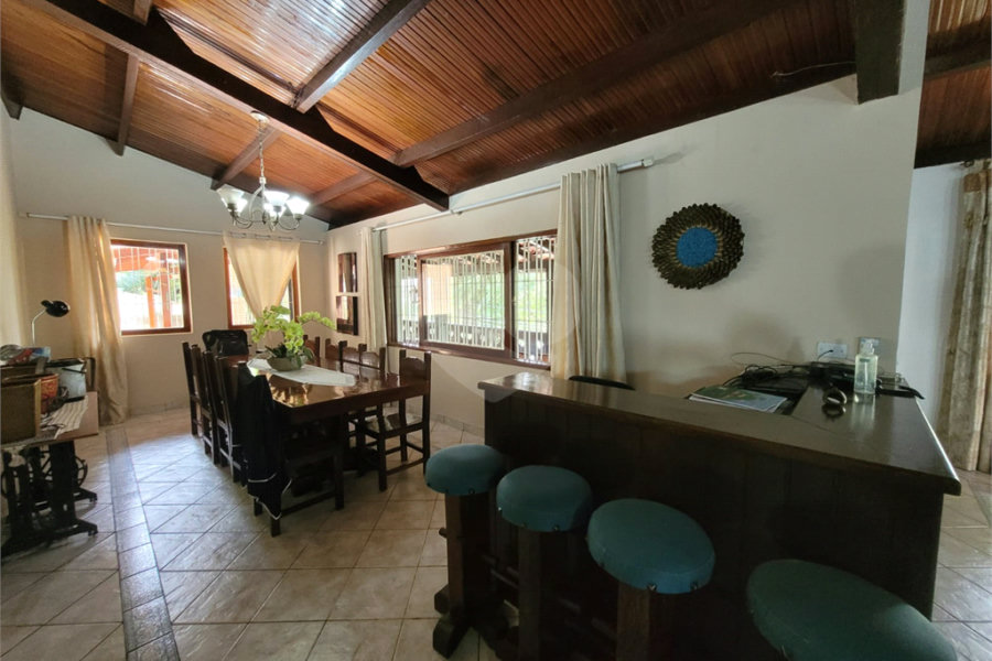Casa à venda com 4 quartos, sendo 2 suítes,  em Serra da Cantareira, Mairiporã, SP