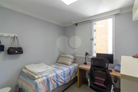 Apartamento à venda com 3 quartos, sendo 2 suítes, em Brooklin Paulista, São Paulo, SP