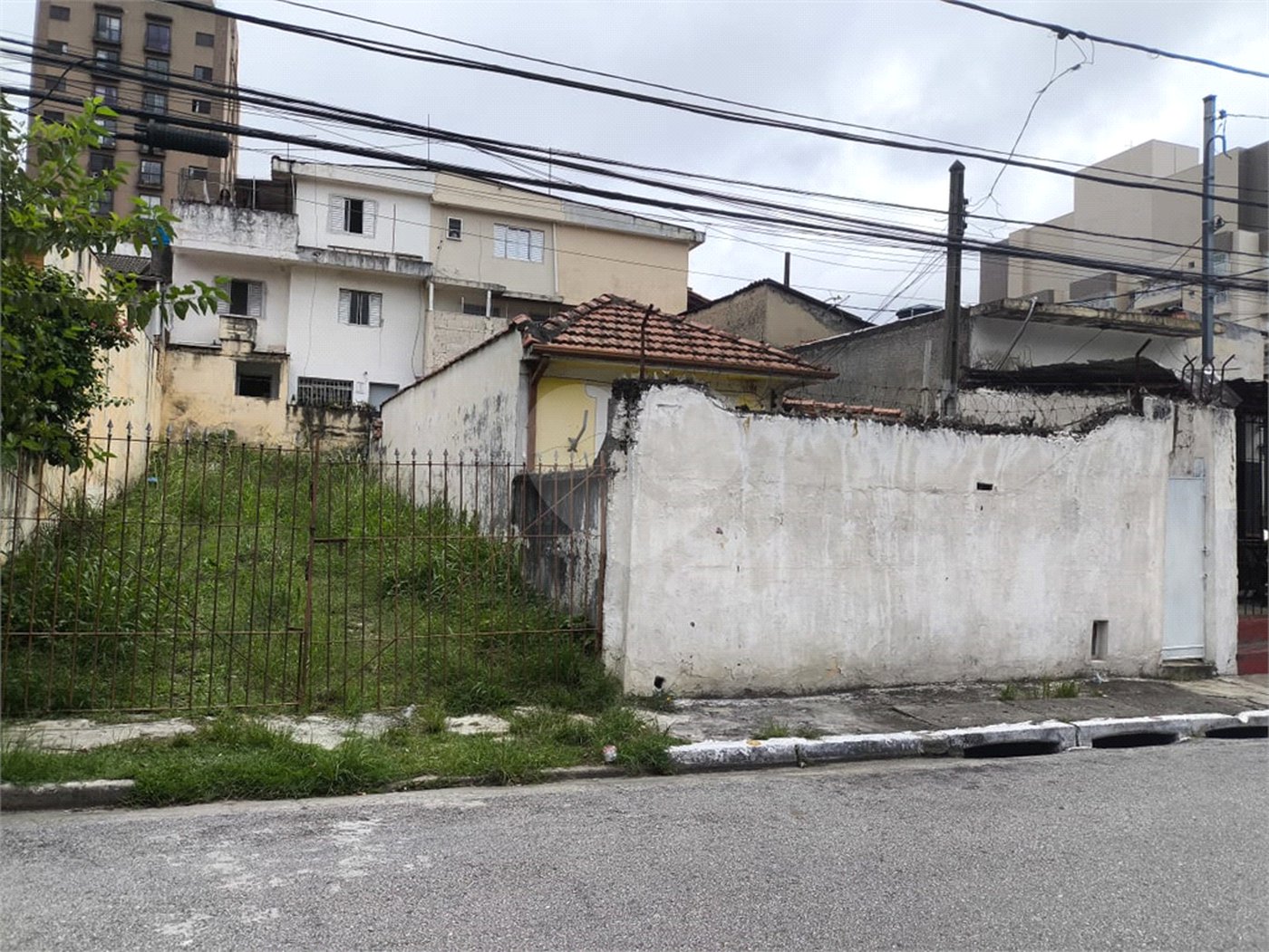 Terreno à venda em Vila Vitório Mazzei, São Paulo, SP