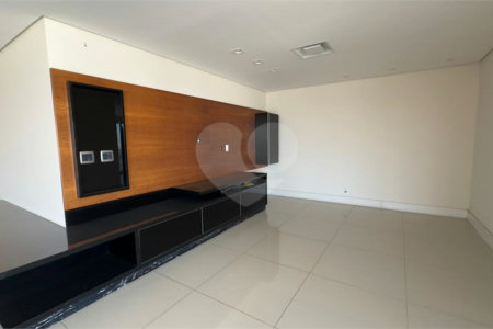Casa à venda com 6 quartos, sendo 3 suítes, no condomínio Jardim Vila Paradiso, Indaiatuba - SP