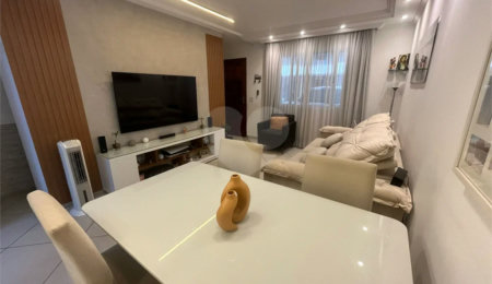Casa à venda com 3 quartos, sendo 1 suíte,  no condomínio Residencial Villagio Vitória, Guarulhos - SP