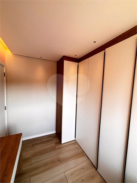 Apartamento à venda com 3 quartos, sendo 1 suíte,  em Jardim Oswaldo Cruz, São José dos Campos, SP