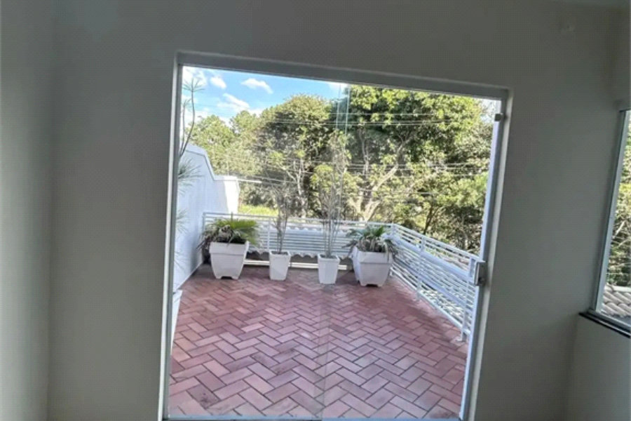 Sobrado à venda com 4 quartos, sendo 2 suítes, em Tremembé, São Paulo, SP