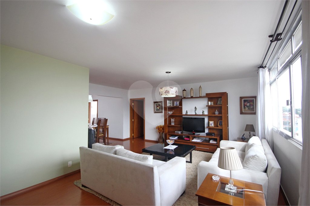 Apartamento à venda com 3 quartos, sendo 1 suíte,  em Alto da Lapa, São Paulo, SP