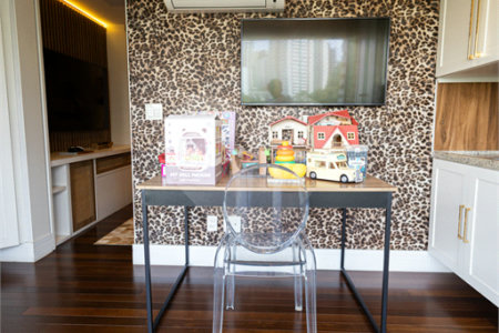 Apartamento à venda com 5 quartos, sendo 4 suítes,  em Parque Reboucas, São Paulo, SP