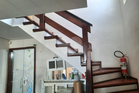 Sobrado à venda com 3 quartos, sendo 1 suíte,  em Interlagos, São Paulo, SP