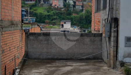 Casa Térrea à venda com 1 quarto em Serra da Cantareira, Mairiporã, SP