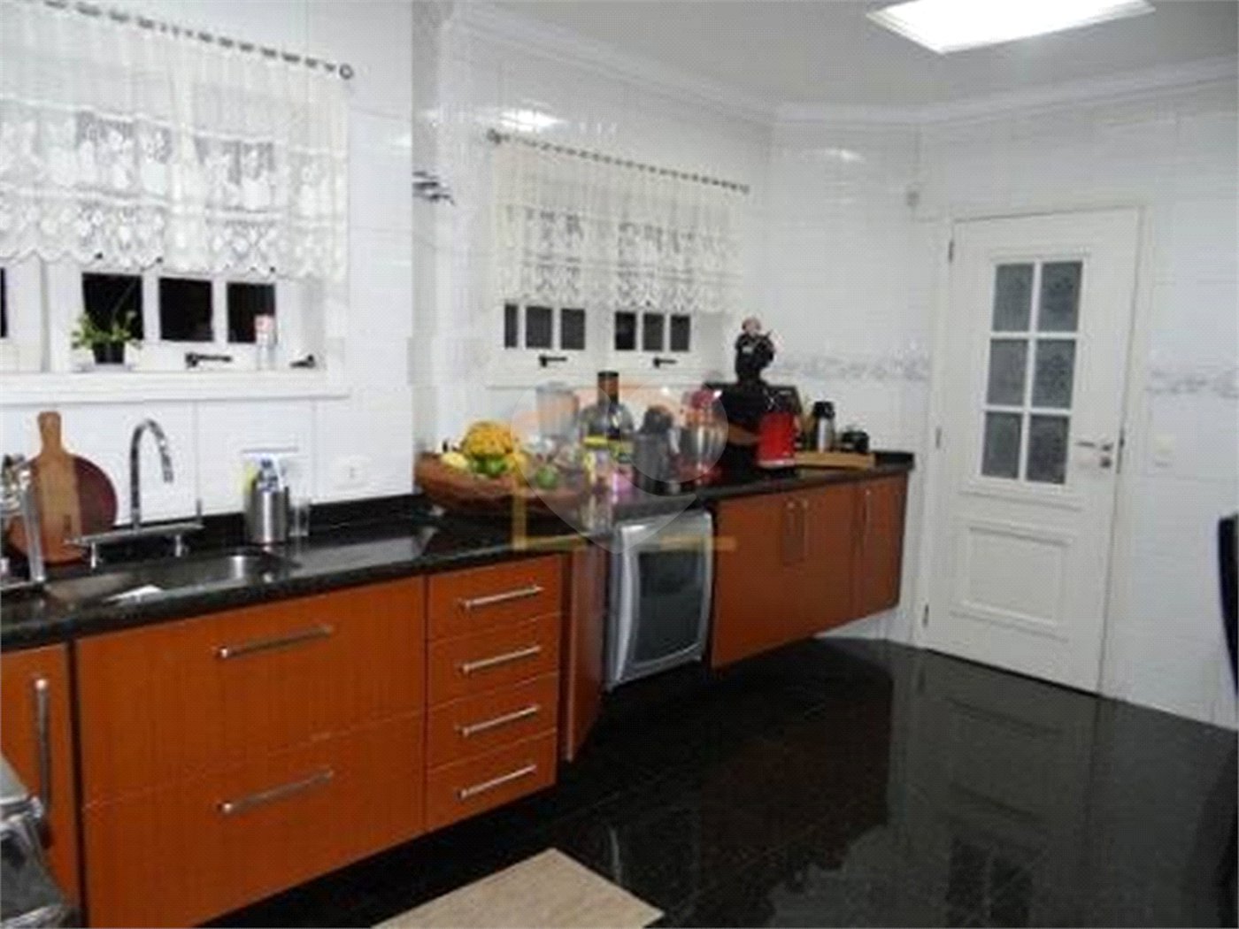 Casa à venda com 4 suítes em Jardim Floresta, São Paulo, SP