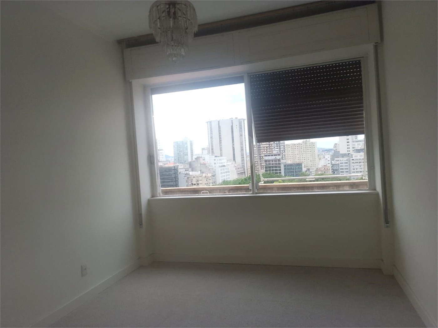 Apartamento à venda com 4 quartos, sendo 1 suíte, em República, São Paulo, SP