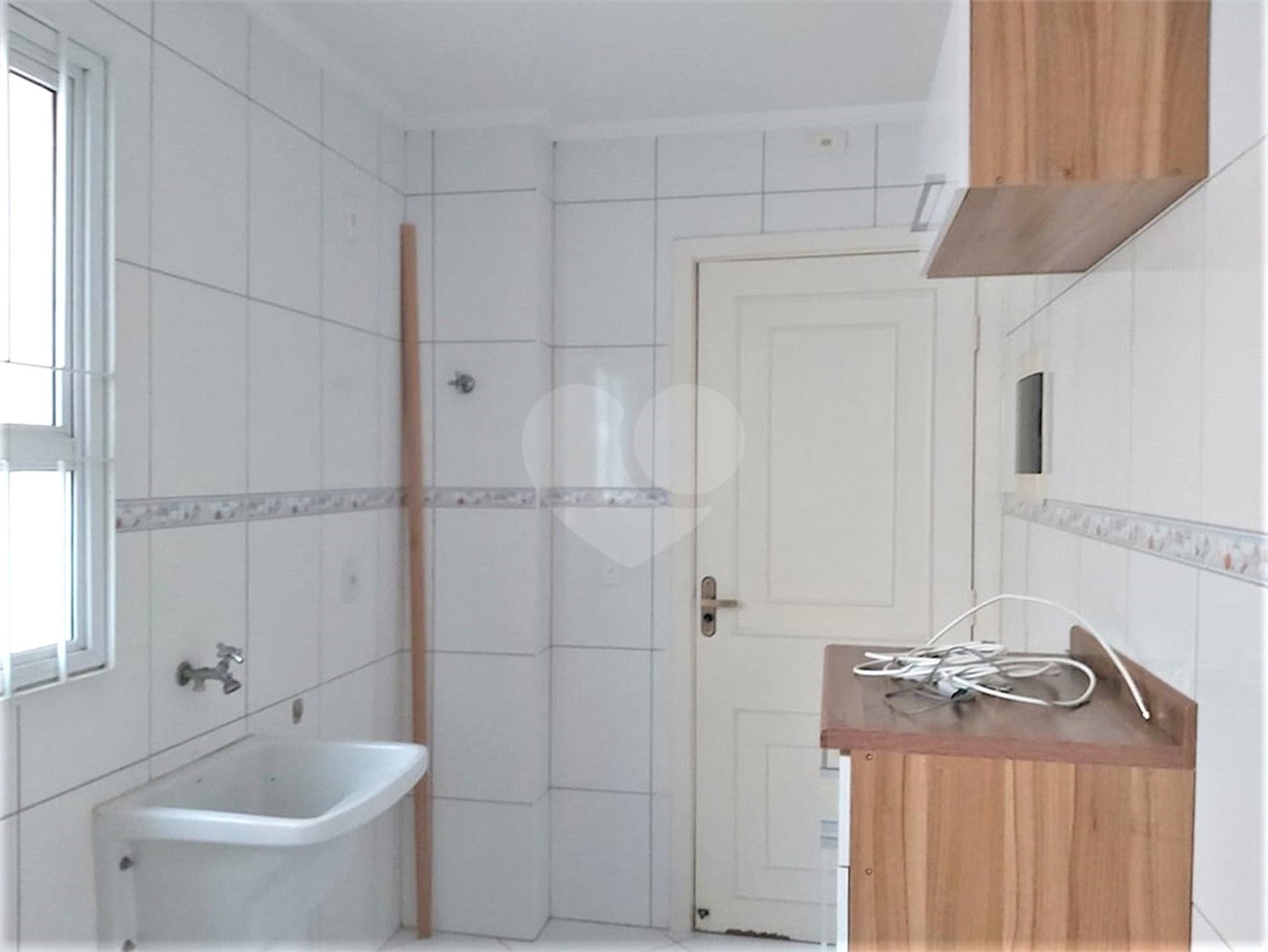 Apartamento à venda com 3 quartos, sendo 1 suíte,  em Pinheirinho, Vinhedo, SP