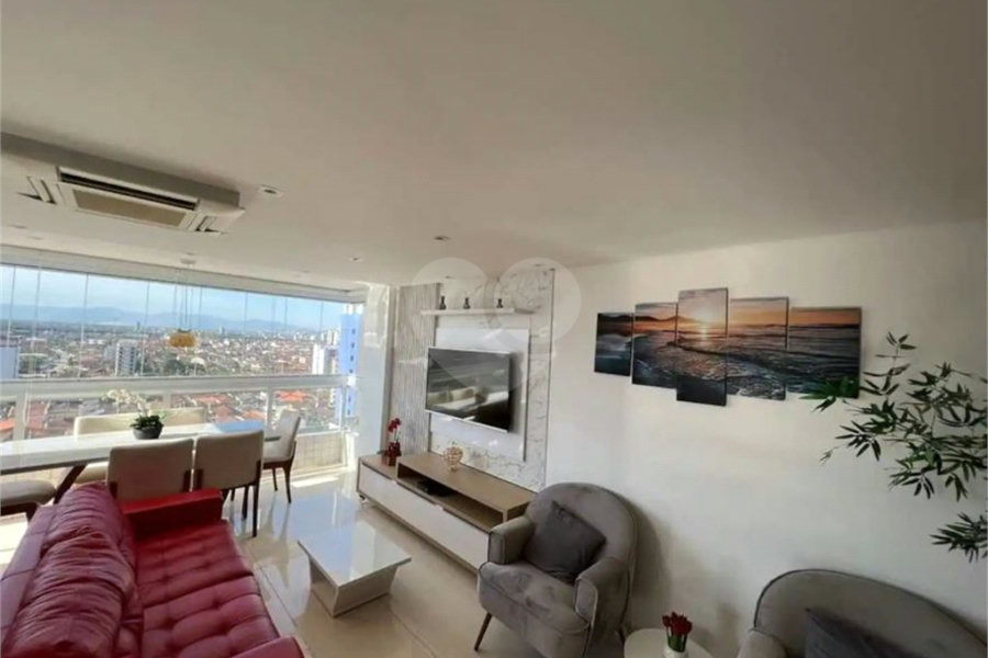 Duplex à venda com 3 suítes em Caiçara, Praia Grande, SP