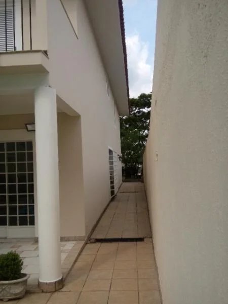 Casa à venda com 4 quartos, sendo 3 suítes,  em Jardim Leonor, São Paulo, SP