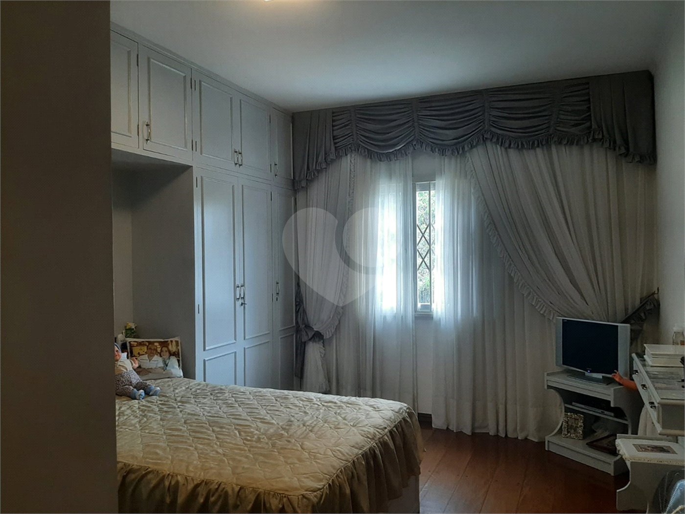 Sobrado à venda com 4 quartos, sendo 2 suítes, em Tremembé, São Paulo, SP
