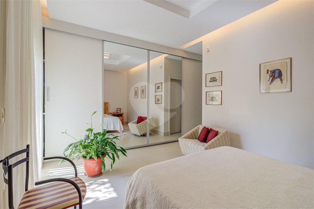 Casa de Vila à venda com 4 suítes em Jardim dos Estados, São Paulo, SP