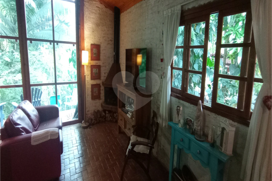 Casa Térrea à venda com 3 quartos, sendo 1 suíte, em Serra da Cantareira, Mairiporã, SP