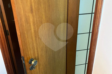 Apartamento à venda com 4 suítes em Vila Uberabinha, São Paulo, SP