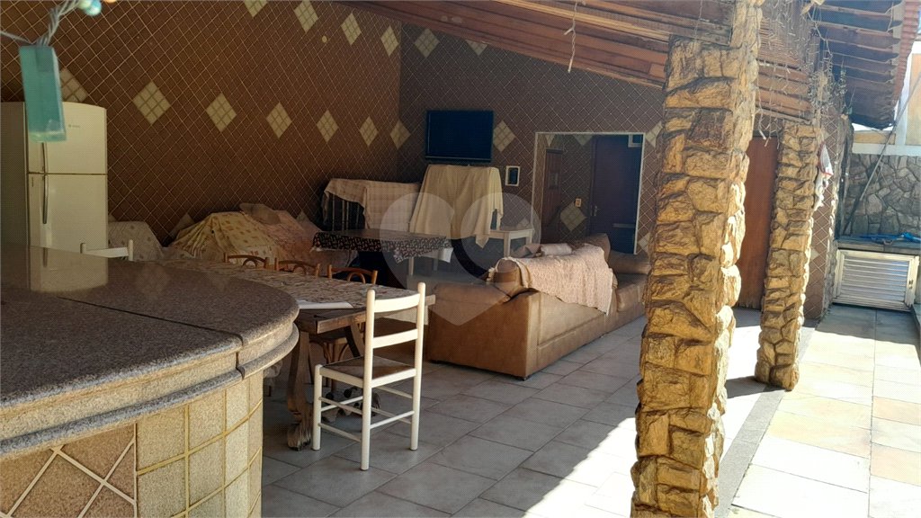Casa à venda com 3 quartos, sendo 1 suíte, em Campo Grande, Rio de Janeiro, RJ
