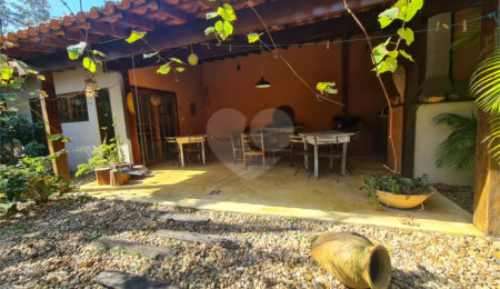 Casa Térrea à venda com 4 quartos, sendo 2 suítes,  em Interlagos, São Paulo, SP
