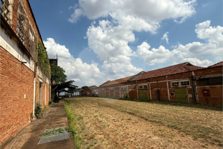 Terreno à venda em Vila Xavier (vila Xavier), Araraquara, SP