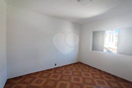 Casa à venda com 3 quartos, sendo 1 suíte, em Vila Vianelo, Jundiaí, SP