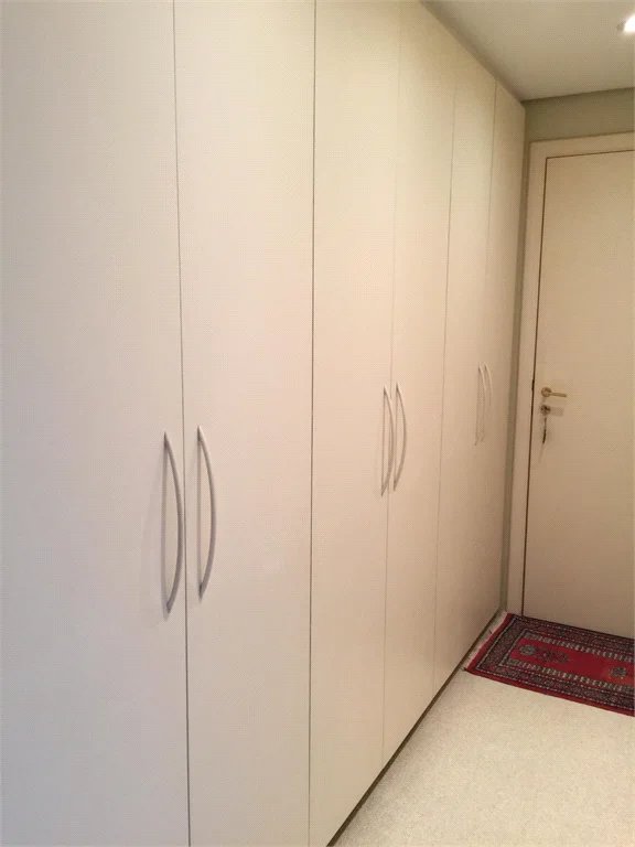 Apartamento à venda com 4 suítes em Vila Suzana, São Paulo, SP