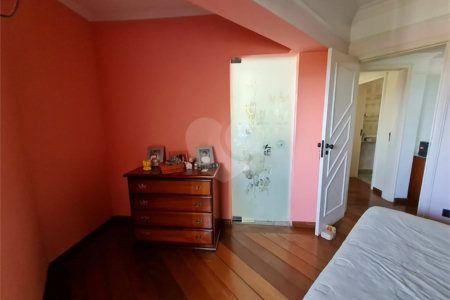 Apartamento à venda com 3 quartos, sendo 2 suítes,  em Vila Mogilar, Mogi das Cruzes, SP