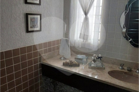 Casa à venda ou para alugar com 5 suítes em Jardim Santa Rosália, Sorocaba, SP