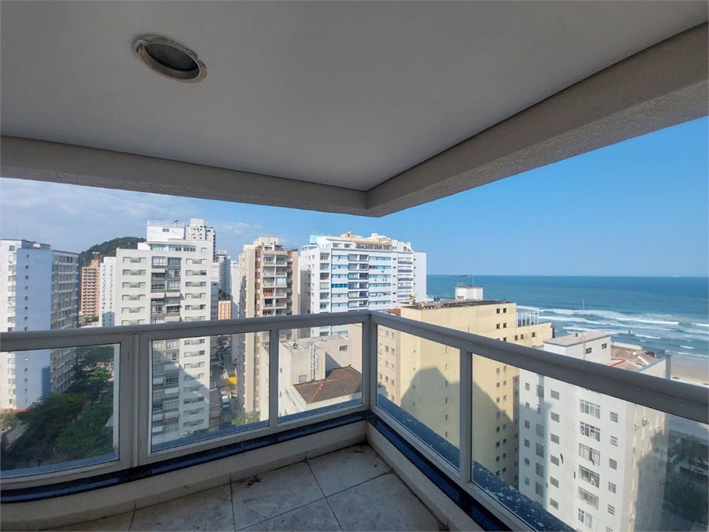 Apartamento com 3 dormitórios à venda, 110 m² por R$ 1.100.000,00 - Centro - Guarujá/SP