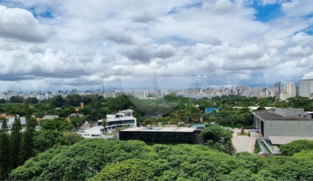 Apartamento à venda com 2 suítes em Moema, São Paulo, SP