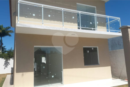 Casa à venda com 4 quartos, sendo 1 suíte,  em Ogiva, Cabo Frio, RJ