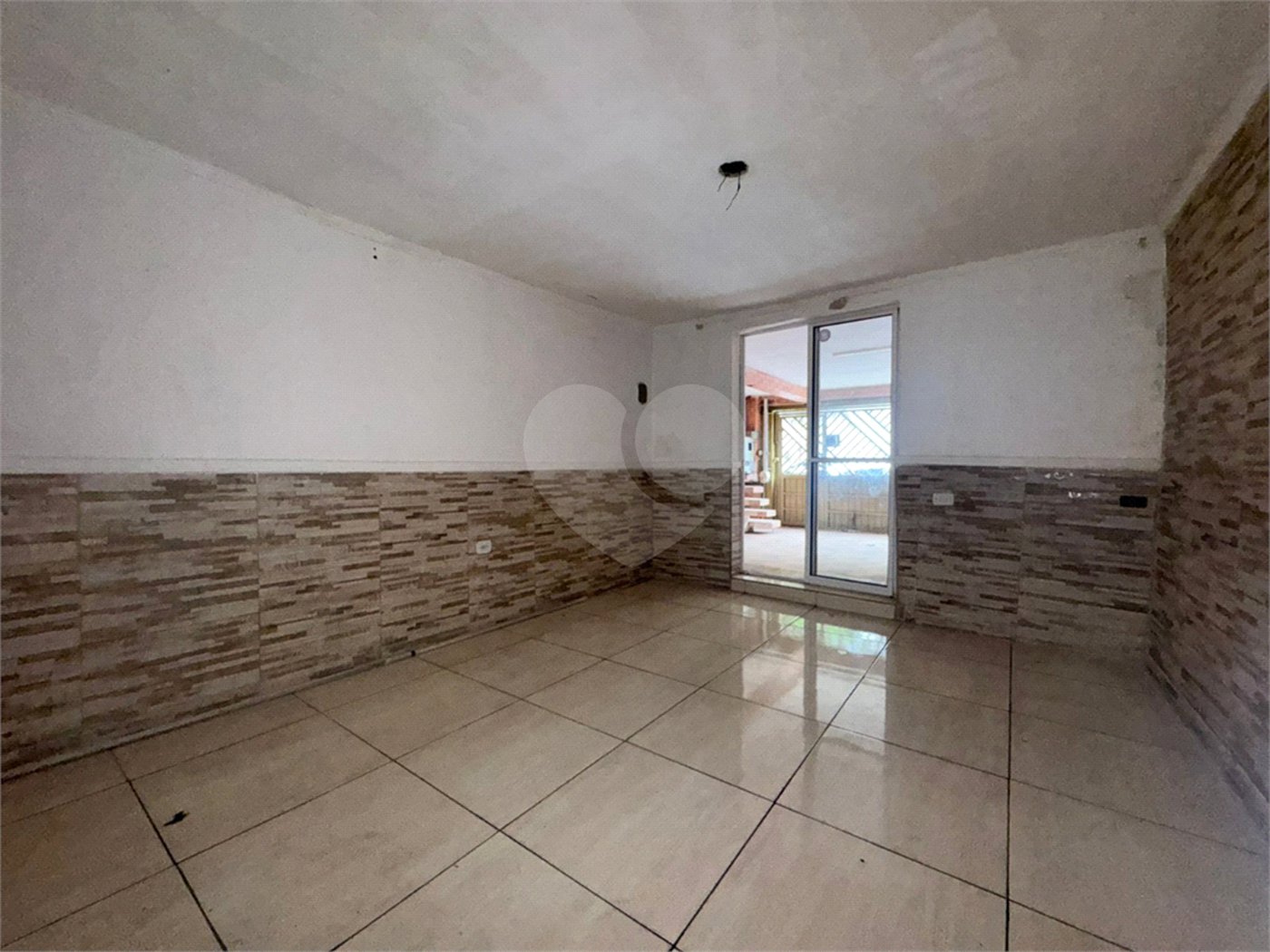 Sobrado à venda com 2 quartos em Vila Antonieta, São Paulo, SP