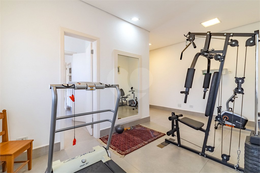 Casa à venda com 7 quartos, sendo 5 suítes,  em Morumbi, São Paulo, SP