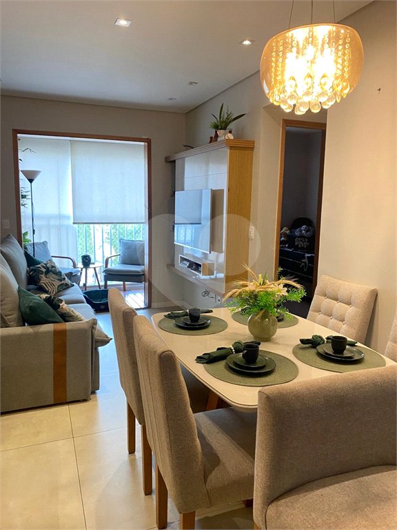 Apartamento à venda com 2 quartos, sendo 1 suíte,  em Jardim Rosa de Franca, Guarulhos, SP