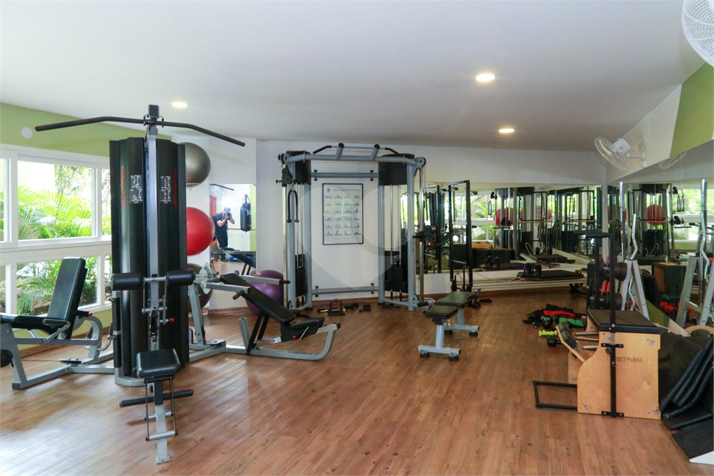 Apartamento à venda com 4 quartos, sendo 3 suítes, em Alto da Boa Vista, São Paulo, SP