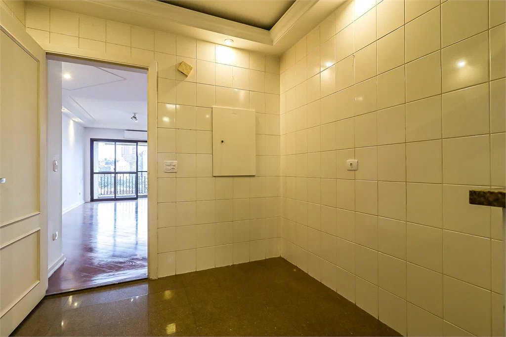 Apartamento à venda com 4 quartos, sendo 3 suítes, em Brooklin Paulista, São Paulo, SP