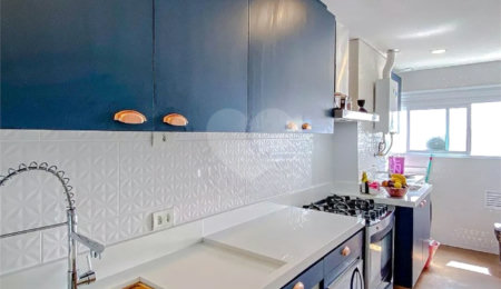 Apartamento à venda com 2 quartos, sendo 1 suíte,  em Quarta Parada, São Paulo, SP
