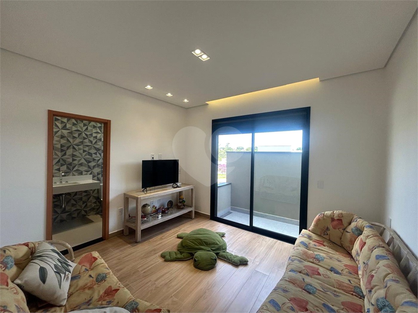 Casa à venda com 3 suítes no condomínio Alphaville Castelo, Itu - SP