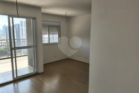 Apartamento à venda com 2 quartos, sendo 1 suíte,  em Parque da Vila Prudente, São Paulo, SP