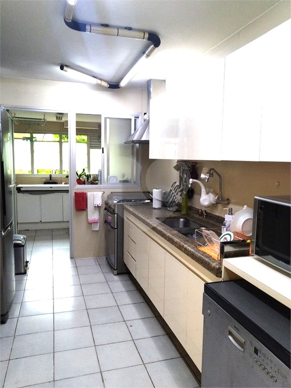 Apartamento à venda com 3 quartos, sendo 1 suíte, em Jardim Paulista, São Paulo, SP