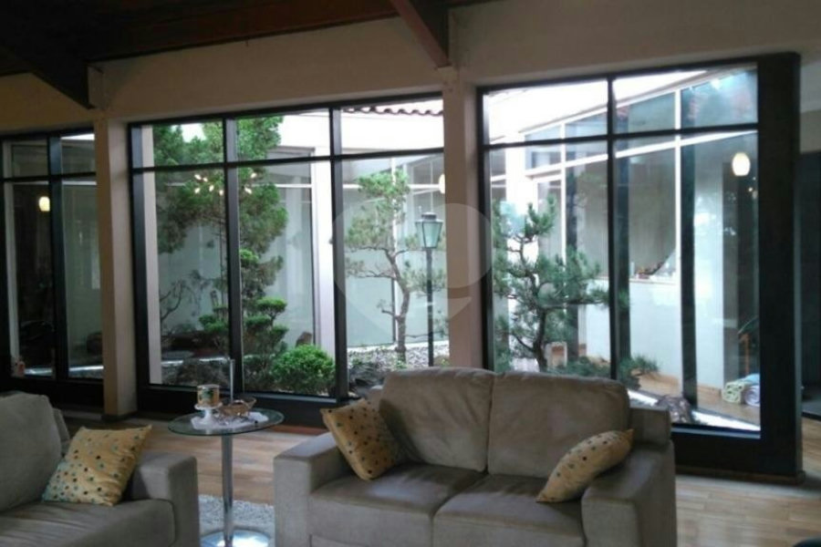 Casa Térrea à venda com 4 suítes em Jardim Floresta, São Paulo, SP