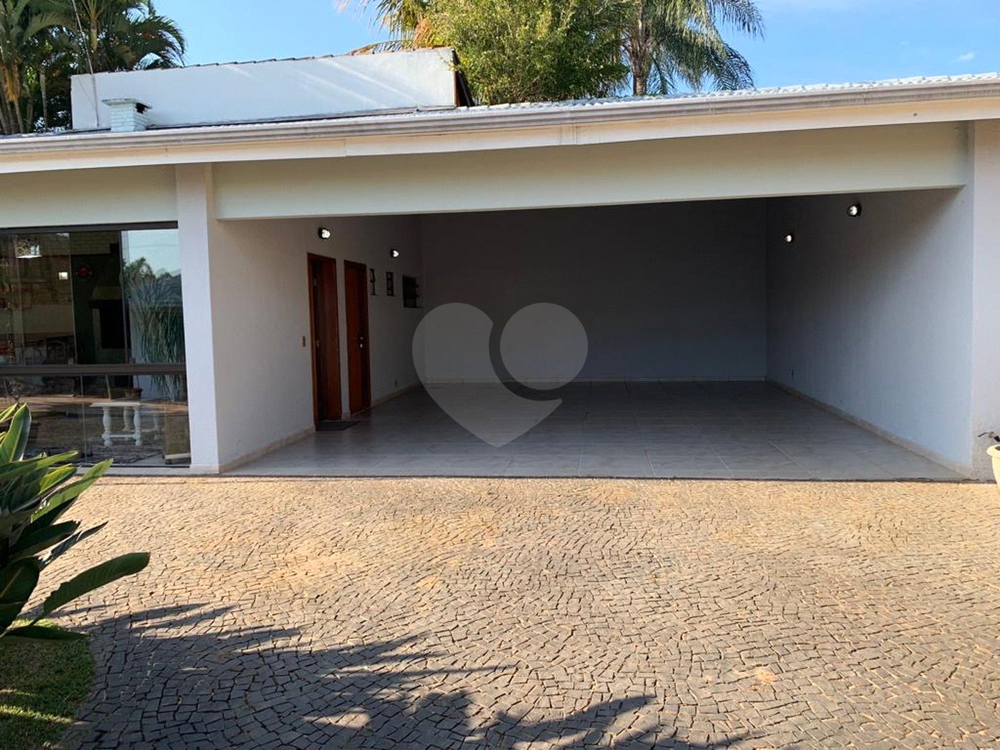 Casa à venda com 6 quartos, sendo 4 suítes, no condomínio São Joaquim, Vinhedo - SP