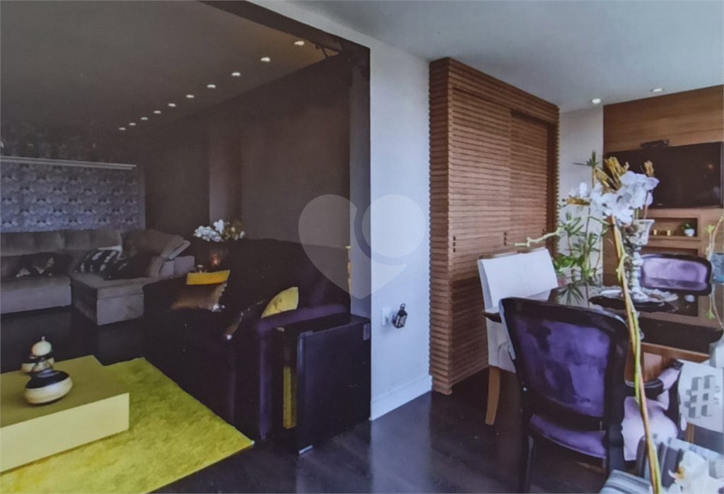 Apartamento à venda com 3 quartos, sendo 1 suíte,  em Vila Anastácio, São Paulo, SP