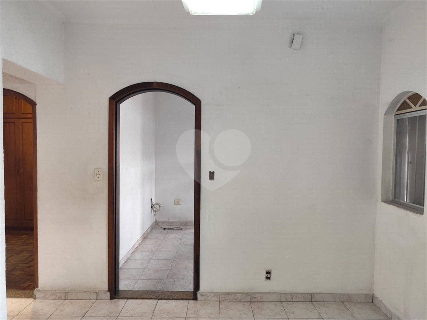 Sobrado à venda com 2 quartos em Vila Nivi, São Paulo, SP